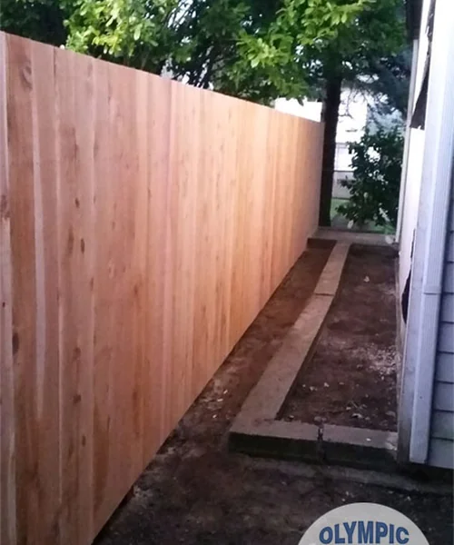 Flat Top Fence in Lakewood